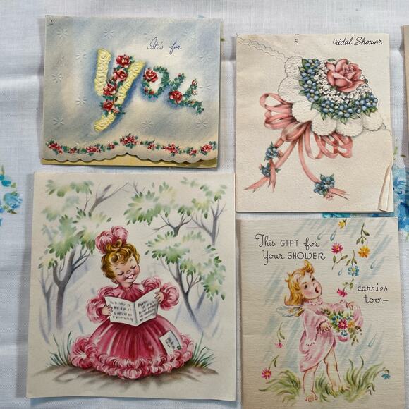 Lot of Kitsch Shower Cards and Wedding Cards - Picture 5 of 10